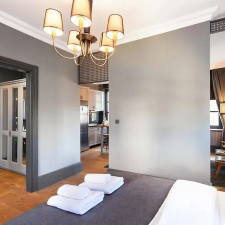 Karakoy Private 3bedrooms Terrace Sea View וילה איסטמבול