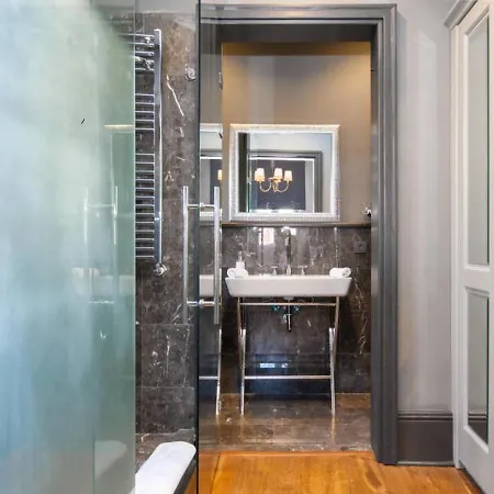 Karakoy Private 3bedrooms Terrace Sea View וילה איסטמבול